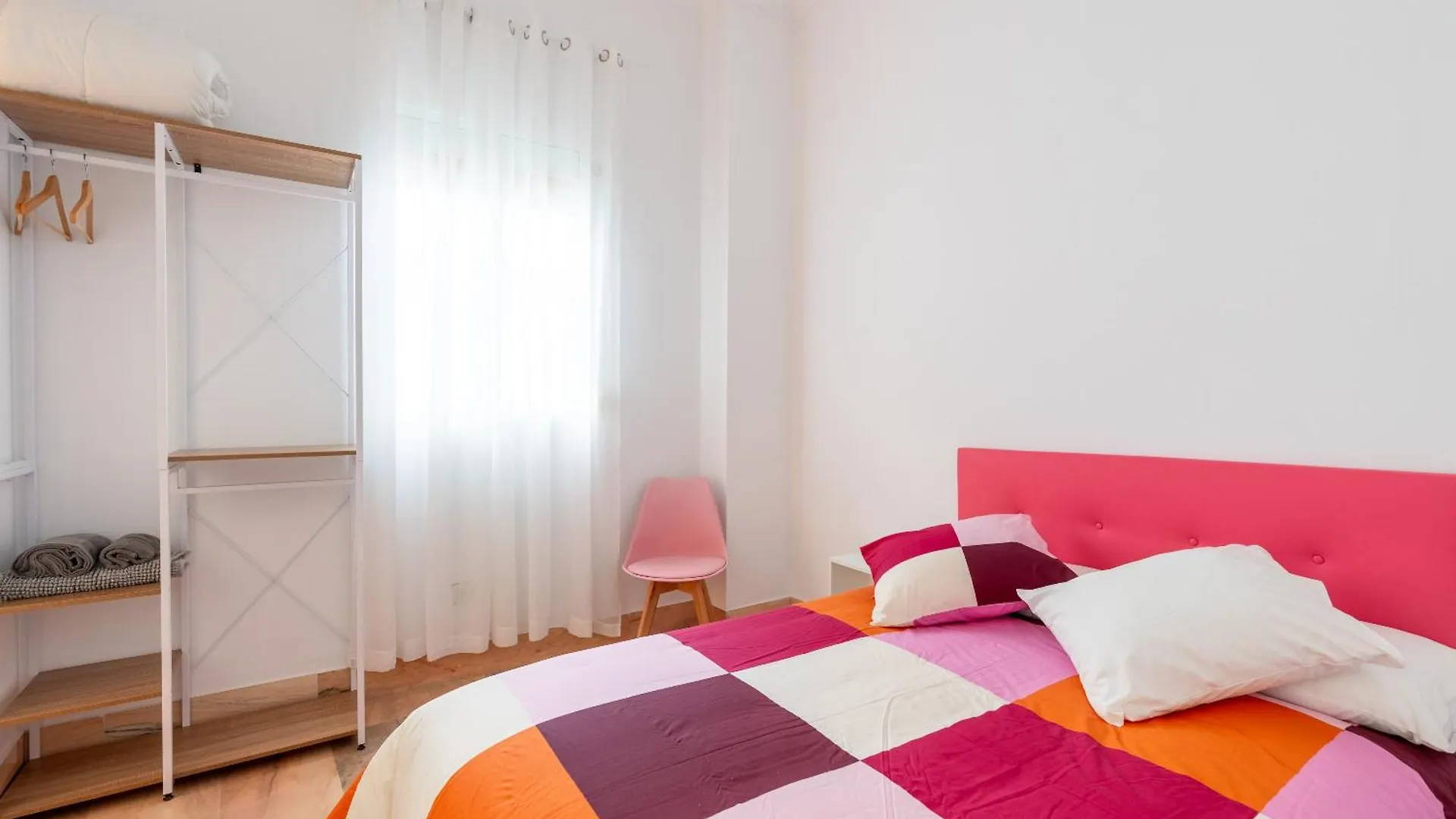 Hotel Banana Gay House - Only Men à Séville Maison d'hôtes