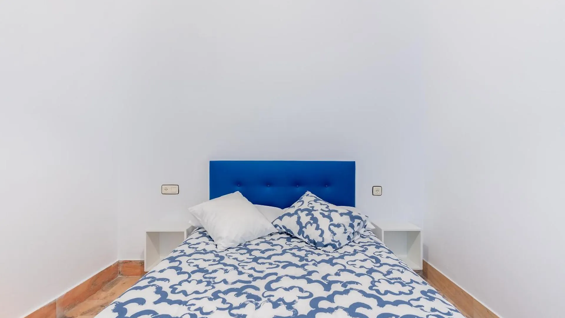 Banana Gay House - Only Men Hotel Seville