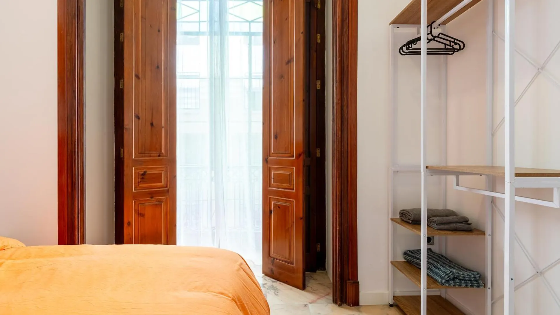 Hotel Banana Gay House - Only Men à Séville Maison d'hôtes